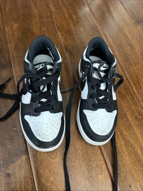 Nike Kids Black and White Low-Top Sneakers